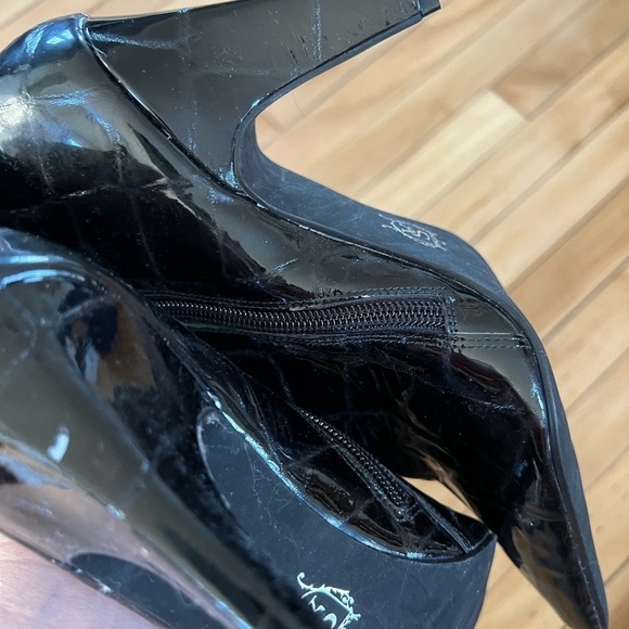 Stacy Adams black croc stiletto booties - Picture 6 of 9